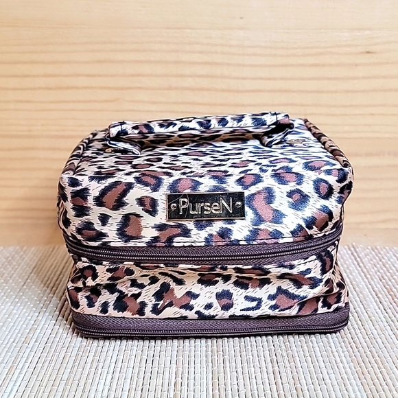 PurseN Leopard Tiara Vacationer Jewelry Case - Picture 2 of 9